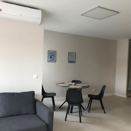 Apartament De Lux Apart 45 Grabiszynska Wroclaw Exterior photo